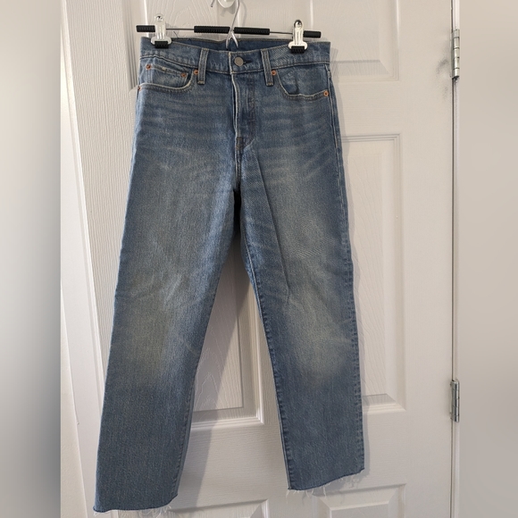 Levis Wedgie Fit Jeans . 2 Pairs - Picture 13 of 16